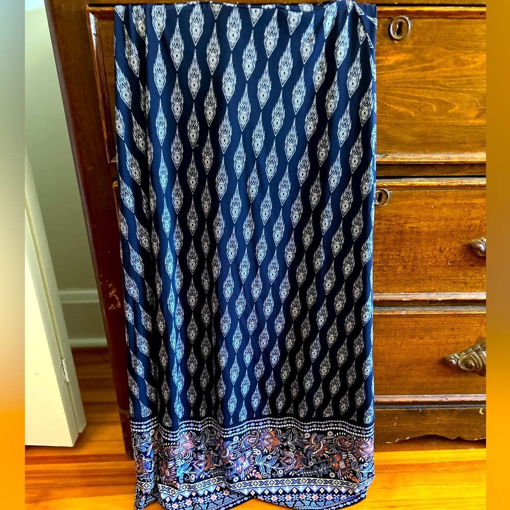 Magnolia Grace Navy and White Patterned Maxi Skirt
